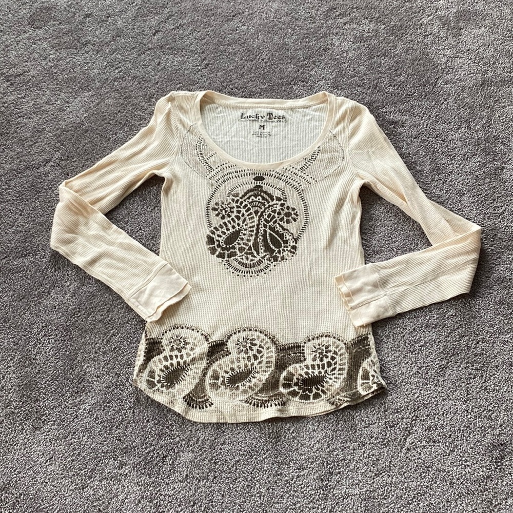 Lucky Tee Cream Paisley Graphic Long Sleeve Thermal Top SIZE M